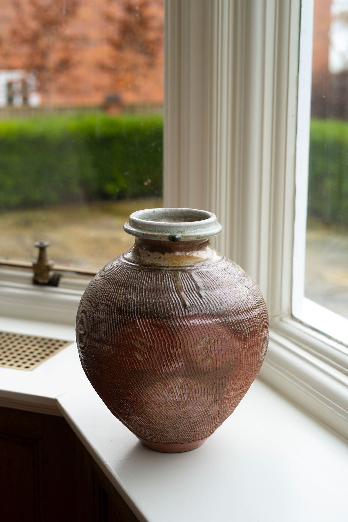 Vase texturé en frêne non émaillé