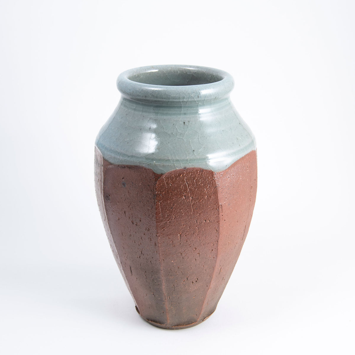 Vase haut à facettes