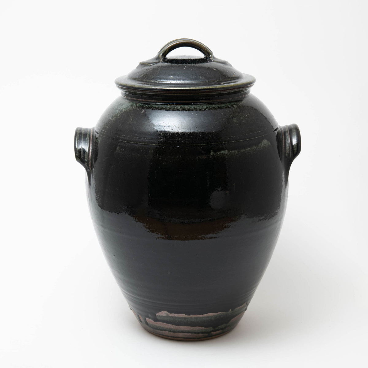 Pot en grès de taille moyenne avec couvercle